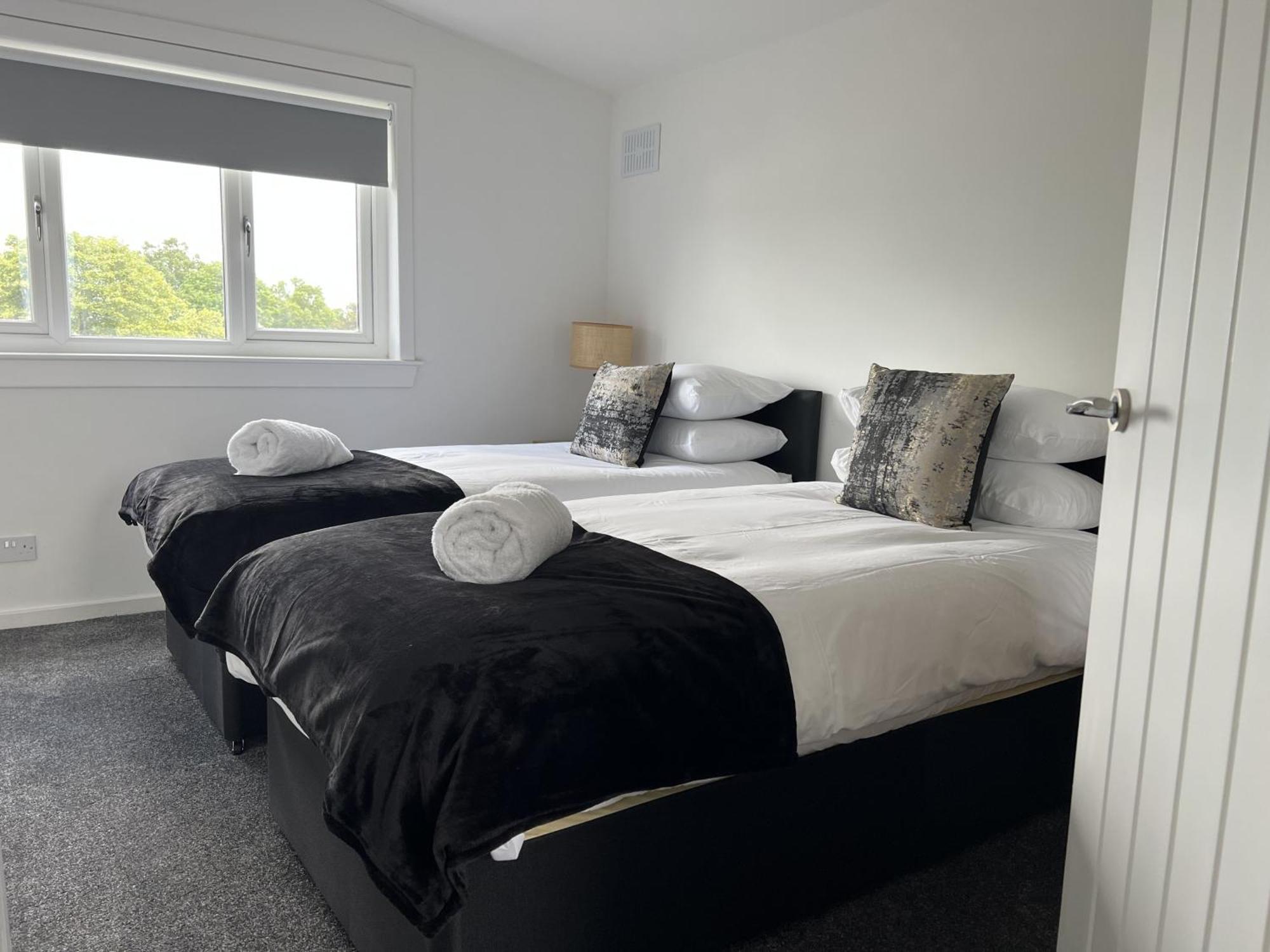 Villa Alexander Road à Glenrothes Extérieur photo